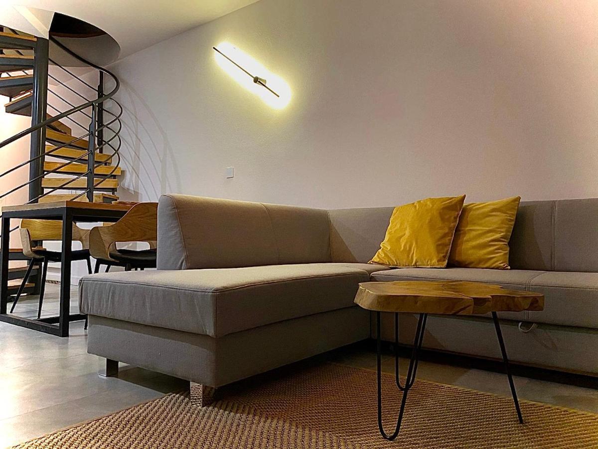 Apartman Anna โคมาร์โน ภายนอก รูปภาพ